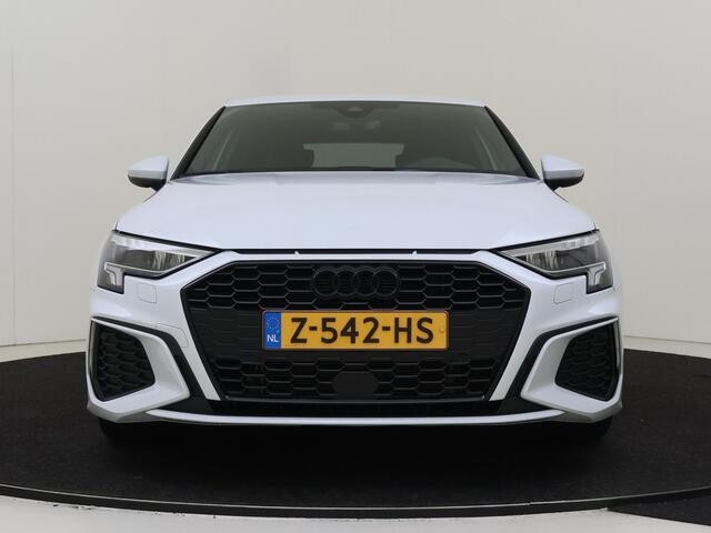 Audi A3 SPORTBACK 35 TFSI S edition | Navigatie plus | Stoelverwarming | Sfeerverlichting | CarPlay | Virtual cockpit | S-line interieur | Draadloze telefoonlader |