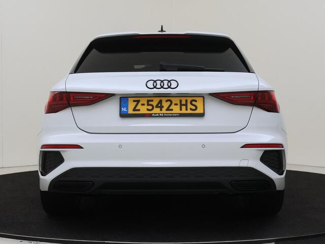 Audi A3 SPORTBACK 35 TFSI S edition | Navigatie plus | Stoelverwarming | Sfeerverlichting | CarPlay | Virtual cockpit | S-line interieur | Draadloze telefoonlader |