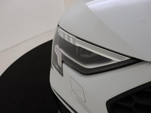 Audi A3 SPORTBACK 35 TFSI S edition | Navigatie plus | Stoelverwarming | Sfeerverlichting | CarPlay | Virtual cockpit | S-line interieur | Draadloze telefoonlader |