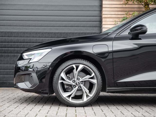 Audi A3 SPORTBACK 40 TFSI e Business edition Stoelv LED Cruise 18'