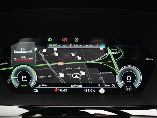 Audi A3 SPORTBACK 40 TFSI e 204 pk S-tronic Edition | Panoramadak | Trekhaak | Adaptive cruise control | Stoelverwarming | Sportstoelen | Audi virtual cockpit plus