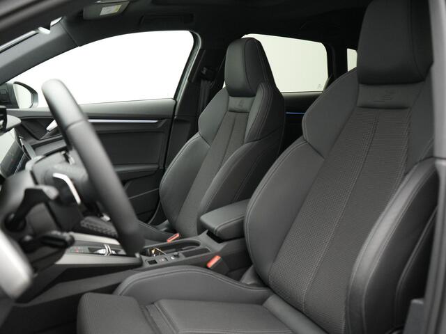 Audi A3 SPORTBACK 40 TFSI e 204 pk S-tronic Edition | Panoramadak | Trekhaak | Adaptive cruise control | Stoelverwarming | Sportstoelen | Audi virtual cockpit plus