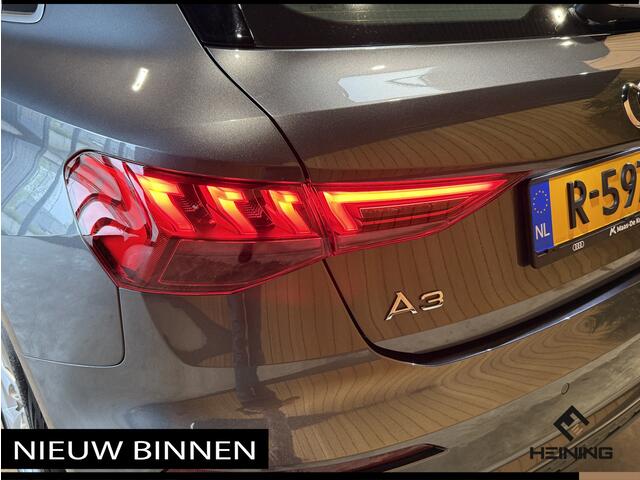 Audi A3 SPORTBACK 30 TFSI S edition S-Line binnen en buiten. 36000 km met NAP!!!