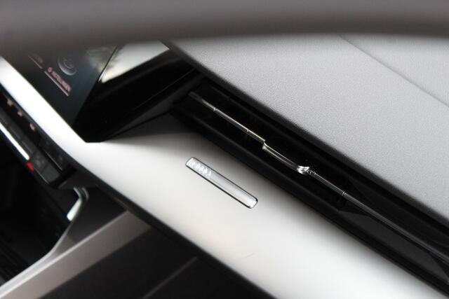 Audi A3 SPORTBACK 40 TFSI e 204Pk PHEV Business edition | Donkere hemel | Full-LED