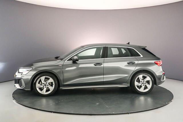 Audi A3 SPORTBACK 30 TFSI S edition | Navi | CarPlay | S Line | Sportonderstel | Cruise | Full Led | 17 Inch |