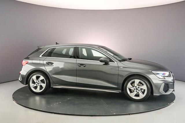 Audi A3 SPORTBACK 30 TFSI S edition | Navi | CarPlay | S Line | Sportonderstel | Cruise | Full Led | 17 Inch |