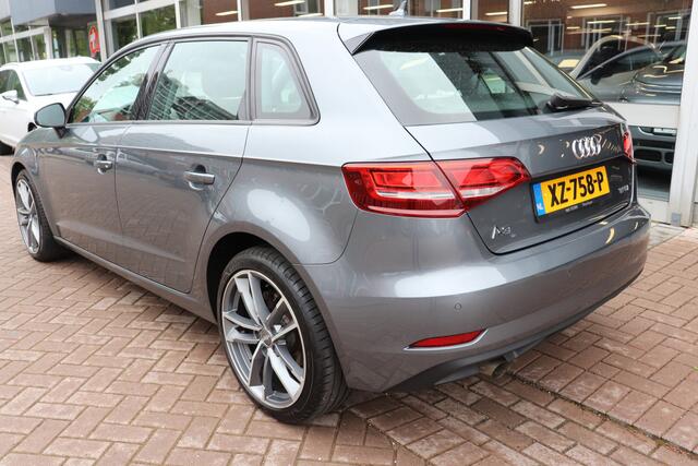 Audi A3 SPORTBACK 1.0 TFSI Pro Line Automaat. getuned, Wegklapbare trekhaak, goed onderhouden.