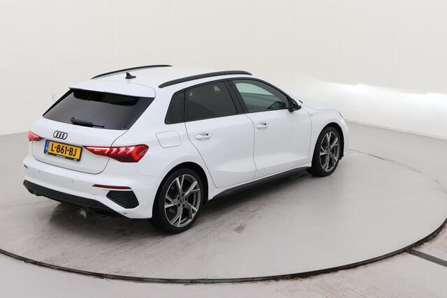 Audi A3 SPORTBACK 30 TFSI S edition AUT./ Metallic/ Digitale Cockpit/ Led / S Line Int. + Ext./ Leder/ Clima/ Navi/ Parkeersensor/ 18 lmv