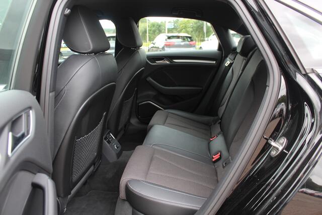 Audi A3 SPORTBACK 1.4 TFSI CoD Sport S Line Edition / Virtual Cockpit / Half leder / Navigatie / B&O / 19'' / Stoelverwarming / Parkeerhulp V+A / Cruise Control