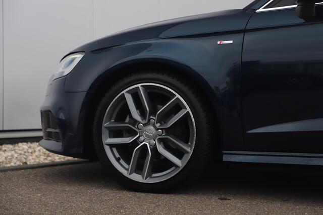 Audi A3 SPORTBACK 35 TFSI CoD S-Line Sport 150PK Automaat Virtual Cockpit Half Leder Stoelverwarming Navigatie Carplay Android 18 inch LMV Full LED Parkeersensor Clima Cruise