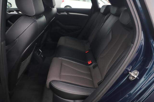 Audi A3 SPORTBACK 35 TFSI CoD S-Line Sport 150PK Automaat Virtual Cockpit Half Leder Stoelverwarming Navigatie Carplay Android 18 inch LMV Full LED Parkeersensor Clima Cruise