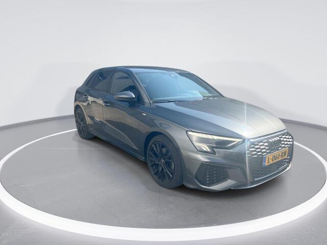 Audi A3 SPORTBACK 30 Tfsi 110pk S-tronic S edition · Camera · Apple/Android Car Play · Alarm · Navi · P-Sensoren · 18'' Inch ·
