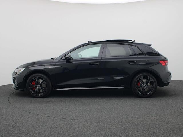 Audi A3 SPORTBACK 45 TFSI e S edition Competition 272PK S-Tronic Led matrix, adaptive cruise, schuif-kanteldak, keyless, achteruitrijcamera, stoelverwarming voor, 18" lichtmetaal