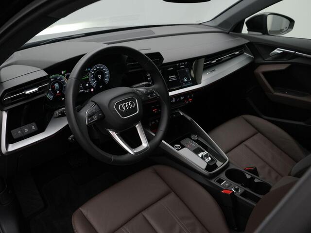 Audi A3 SPORTBACK 40 TFSI e 204 pk S-tronic Advanced edition | Panoramadak | Leder | Achteruitrijcamera | Navigatie | Stoelverwarming | Adaptive Cruise