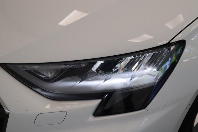 Audi A3 SPORTBACK 40 TFSI e S Line ACC PDC Panoramadak 18''LM