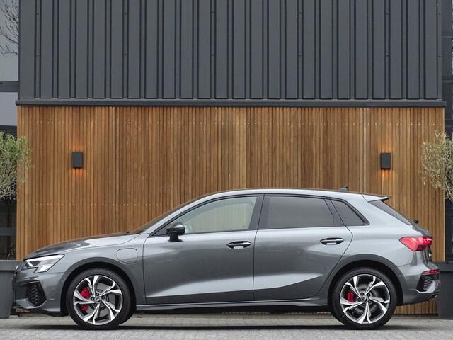 Audi A3 SPORTBACK 45 TFSI e 245PK / 2021 / Competition / S-line / ACC / S-Edition