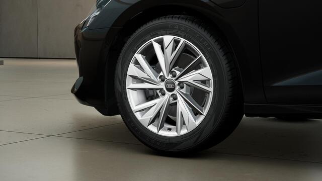 Audi A3 SPORTBACK 40 TFSI e Pro Line navigatiesysteem, parkeersensoren voor&achter, stoelverwarming voorin, 3-zone airconditioning, Klimaatregelingspakket plus, Uitwijkassistent en afslaanassistent