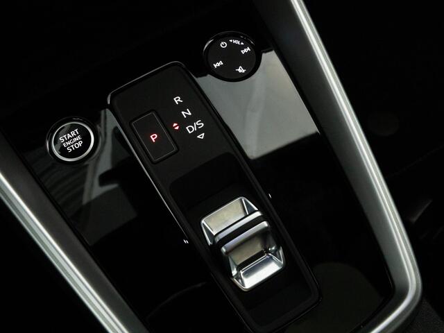 Audi A3 SPORTBACK S-Line 40 TFSI e 204 PK | LED | Panoramadak | Keyless | Adaptieve Cruise control | Ambiance verlichting |