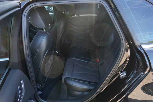 Audi A3 SPORTBACK 35 TFSI S-Tronic CoD S-Line Stoelverw. | PDC | Clima | Digital dashboard * All in prijs *
