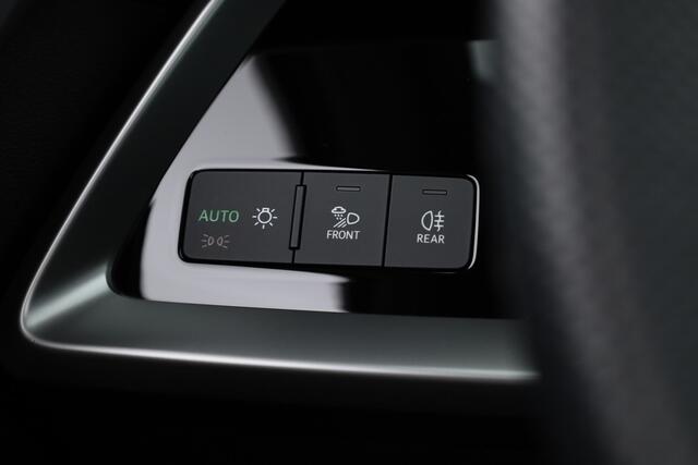 Audi A3 SPORTBACK 40 TFSI e 2x S Line | Pano | Camera | Keyless | 19'' | Stoelverw. | Matrix | Kuipstoelen