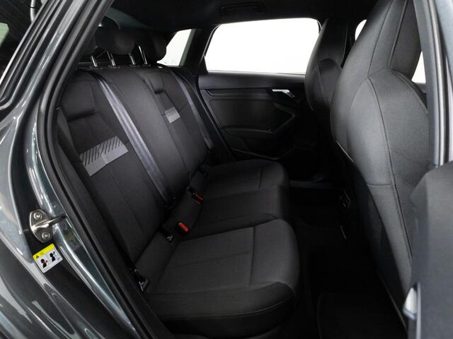 Audi A3 SPORTBACK S-Line 45 TFSI e 245 PK | LED | Navigatie Via Smartphone | Achteruitrijcamera |