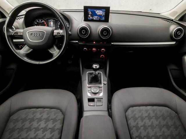 Audi A3 SPORTBACK 1.4 TFSI CoD Sport Black Edition 150Pk (NAVIGATIE, CRUISE, AIRCO, SPORTSTOELEN, BLUETOOTH, NIEUWE APK, ELEK PAKKET, NIEUWSTAAT)