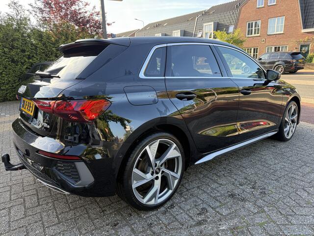 Audi A3 SPORTBACK 45 TFSi e S edition Competition Trekhaak | CarPlay navi