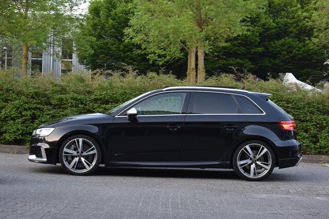 Audi A3 SPORTBACK 2.5 TFSI RS 3 quattro Pano Kuipstoelen B&O Leder RS3