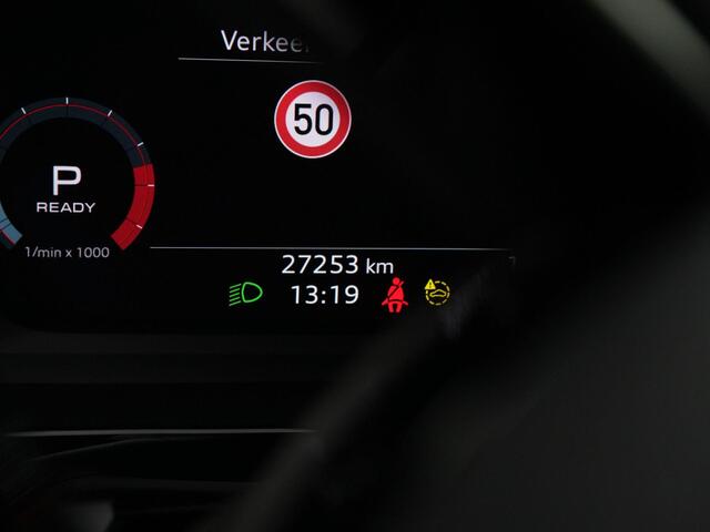 Audi A3 SPORTBACK 30 TFSI 110 pk S-tronic S edition / S-Line | Navigatie | Stoelverwarming | Sportonderstel