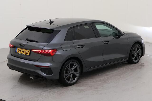Audi A3 SPORTBACK 30 TFSI 110pk S-Tronic S edition / Zwart Optiek / Navigatie / LED / Clima / Parkeersensoren Achter / 18" LMV