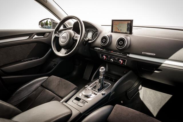 Audi A3 SPORTBACK 1.4 e-tron PHEV Ambition | Adapt. Cruise | 18 inch | Sportstoelen | Afn. Trekhaak | Keyless