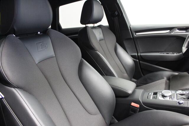 Audi A3 SPORTBACK 40 e-tron 2x S-Line/Nano grey/18 inch/Leder/Led/Trekhaak