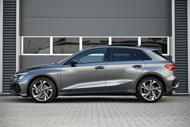 Audi A3 SPORTBACK 40 TFSI e / 3 X S-LINE / PANO / LED MATRIX / CAMERA / STOELVERWARMING / NL AUTO / NAP