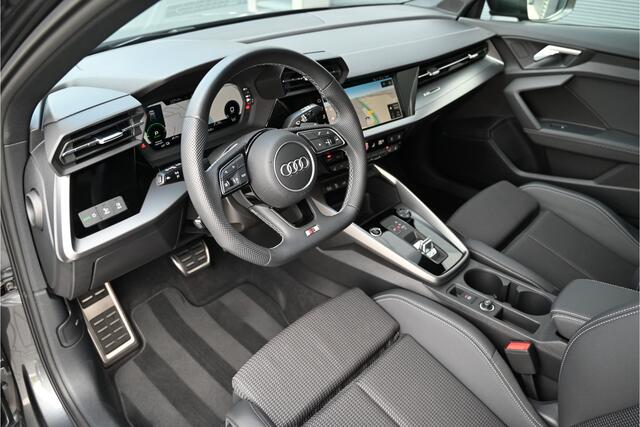 Audi A3 SPORTBACK 40 TFSI e / 3 X S-LINE / PANO / LED MATRIX / CAMERA / STOELVERWARMING / NL AUTO / NAP