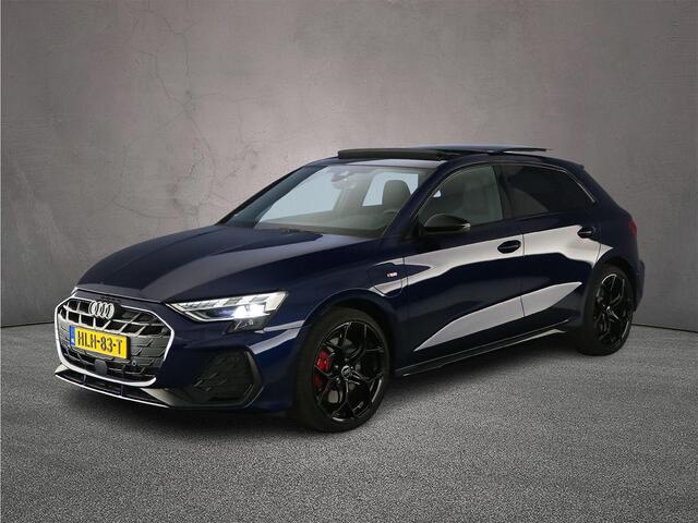 Audi A3 SPORTBACK 45 TFSI e S edition Competition | Pano | Sonos | Camera | 19 inch | Zwart Optiek | Stoelverwarming |