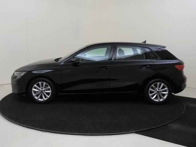 Audi A3 SPORTBACK 30 TFSI Pro Line | Parkeersensoren achter | Cruise control | LED koplampen | CarPlay | DAB ontvanger |