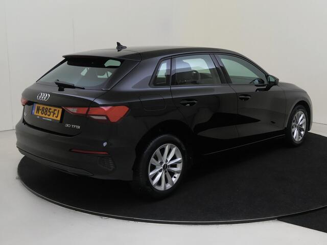 Audi A3 SPORTBACK 30 TFSI Pro Line | Parkeersensoren achter | Cruise control | LED koplampen | CarPlay | DAB ontvanger |