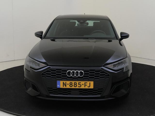 Audi A3 SPORTBACK 30 TFSI Pro Line | Parkeersensoren achter | Cruise control | LED koplampen | CarPlay | DAB ontvanger |
