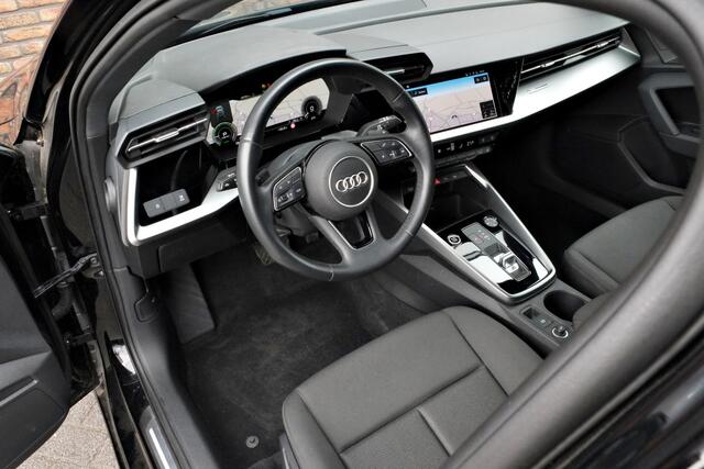 Audi A3 SPORTBACK 40 TFSI e Business edition Navigatie, Keyless entry