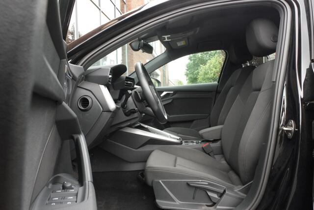 Audi A3 SPORTBACK 40 TFSI e Business edition Navigatie, Keyless entry