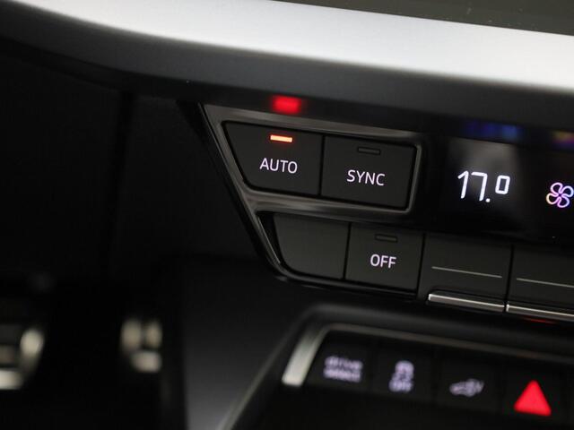 Audi A3 SPORTBACK 45 TFSIe 200kW/272PK S Line Competition · Panoramadak · Camera + Parkeersensoren · Sonos sound · Garantie tot april 2027