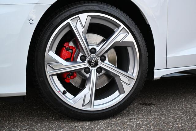 Audi A3 SPORTBACK 35 TFSI S-Line edition 150 pk B&O | Apple-Carplay | Pano | Virtual | ACC