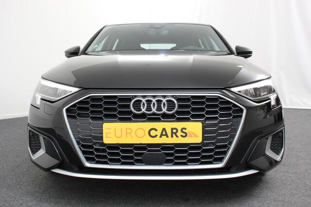 Audi A3 SPORTBACK 35 TFSI 150pk S-Tronic / Automaat Business Edition Audi A3 Sportback 35 TFSI 150pk S -Tronic Business Edition *** Nieuw Model *** | Navigatie | Climate control | Cruise control Adaptive | DAB | Digitale Cockpit | Lichtmetalen velgen | Parkeer sensoren | S