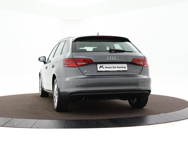 Audi A3 SPORTBACK 1.2 Tfsi 110pk Attraction Pro Line · Airco · Cruise Control · Navigatie · P-Sensoren · 16'' Inch ·