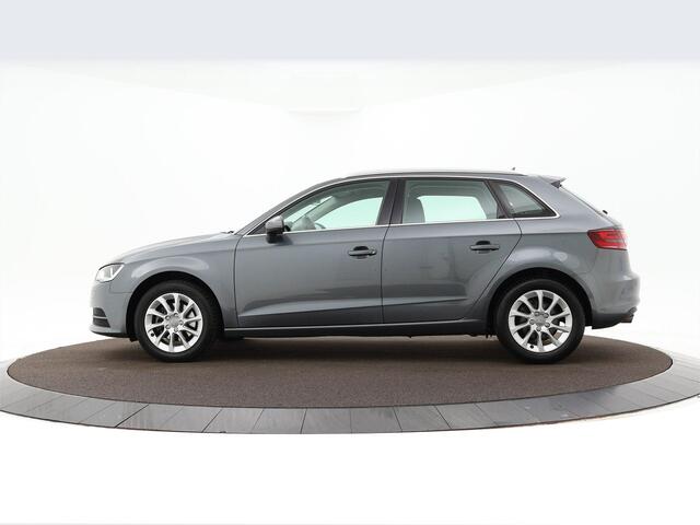 Audi A3 SPORTBACK 1.2 Tfsi 110pk Attraction Pro Line · Airco · Cruise Control · Navigatie · P-Sensoren · 16'' Inch ·