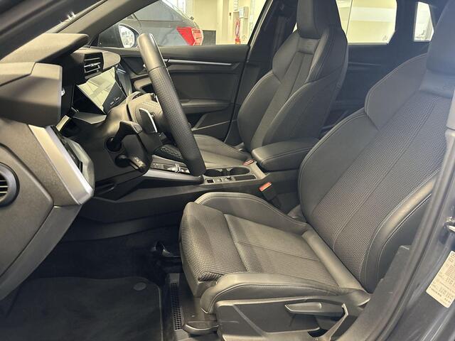 Audi A3 SPORTBACK 35 Tfsi 150pk S-tronic S edition · Apple/Android Car Play · Camera · P-Sensoren · Navi · Zwart Optiek · 17'' Inch · Garantie t/m 26-05-2028 of 100.000km