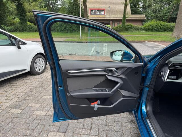 Audi A3 SPORTBACK 35 TFSI Business edition