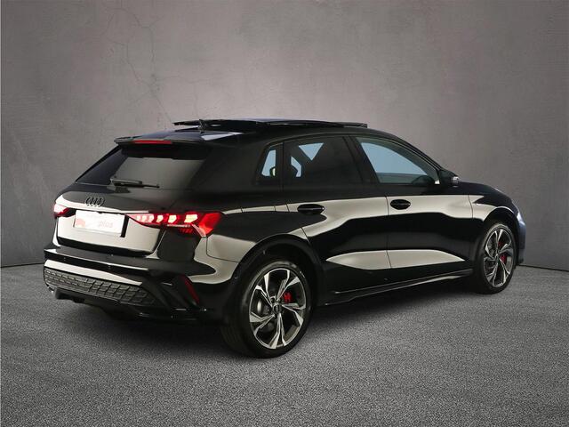 Audi A3 SPORTBACK 45 TFSI e S edition Competition 272PK | Pano | Sonos | Head-Up | 18-Inch | Comfortsleutel | Stoelverwarming | Adaptive-Cruise |