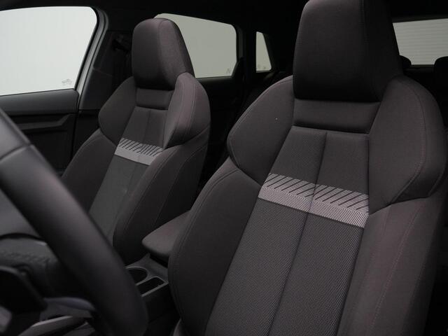 Audi A3 SPORTBACK 45 TFSI e 245 pk S-tronic pk Advanced edition / S-Line | Panoramadak | Navigatie | Stoelverwarming | Adaptive Cruise | Keyless Entry