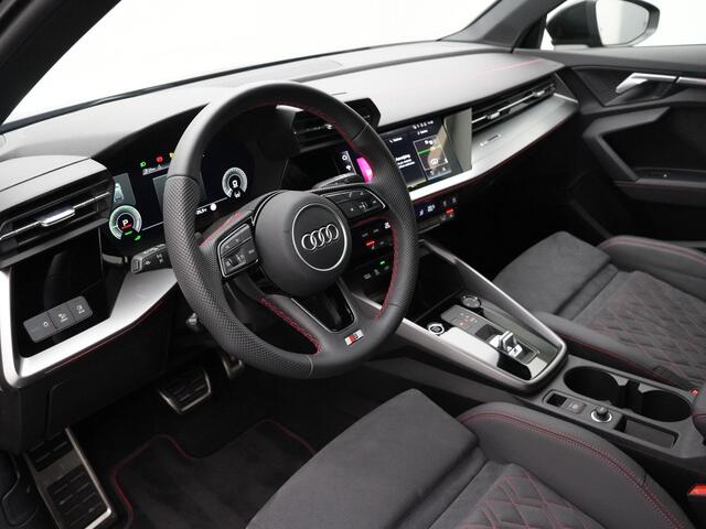 Audi A3 SPORTBACK 40 TFSI e 204 pk S-tronic Edition | Trekhaak | Matrix LED | Standkachel | Stoelverwarming | 18 inch